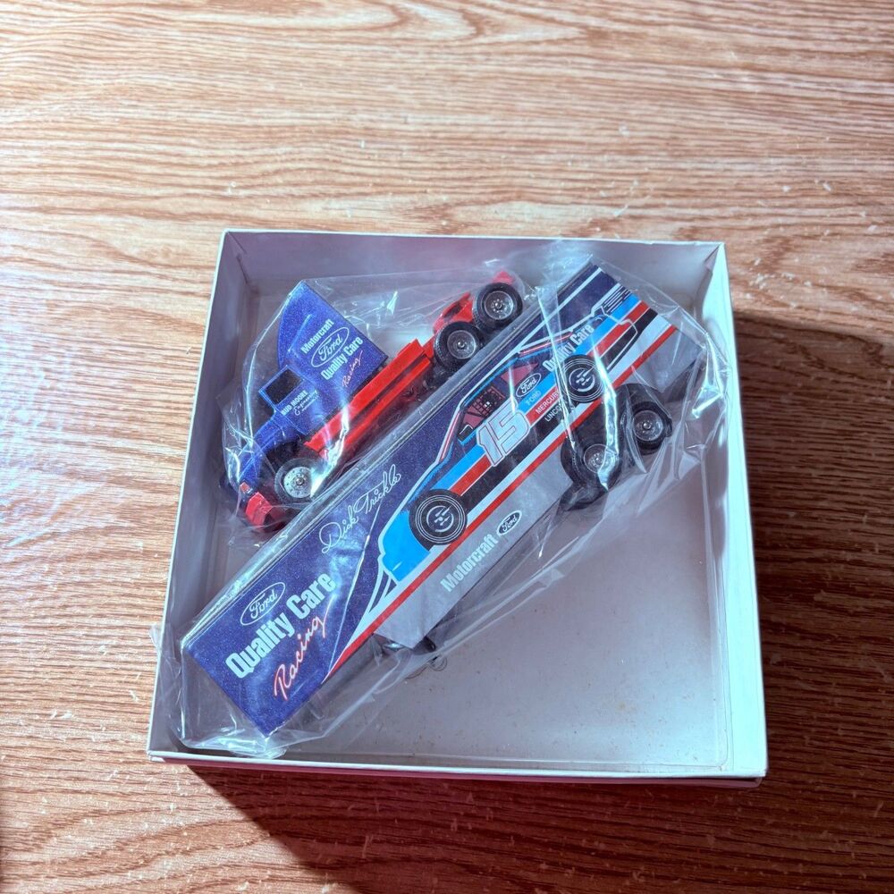 Winross Truck Nascar Dick Trickle Quality Care Racing Tractor Trailer New